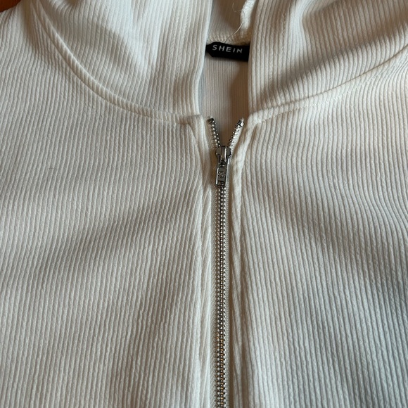 Zipper Top - Picture 7 of 11